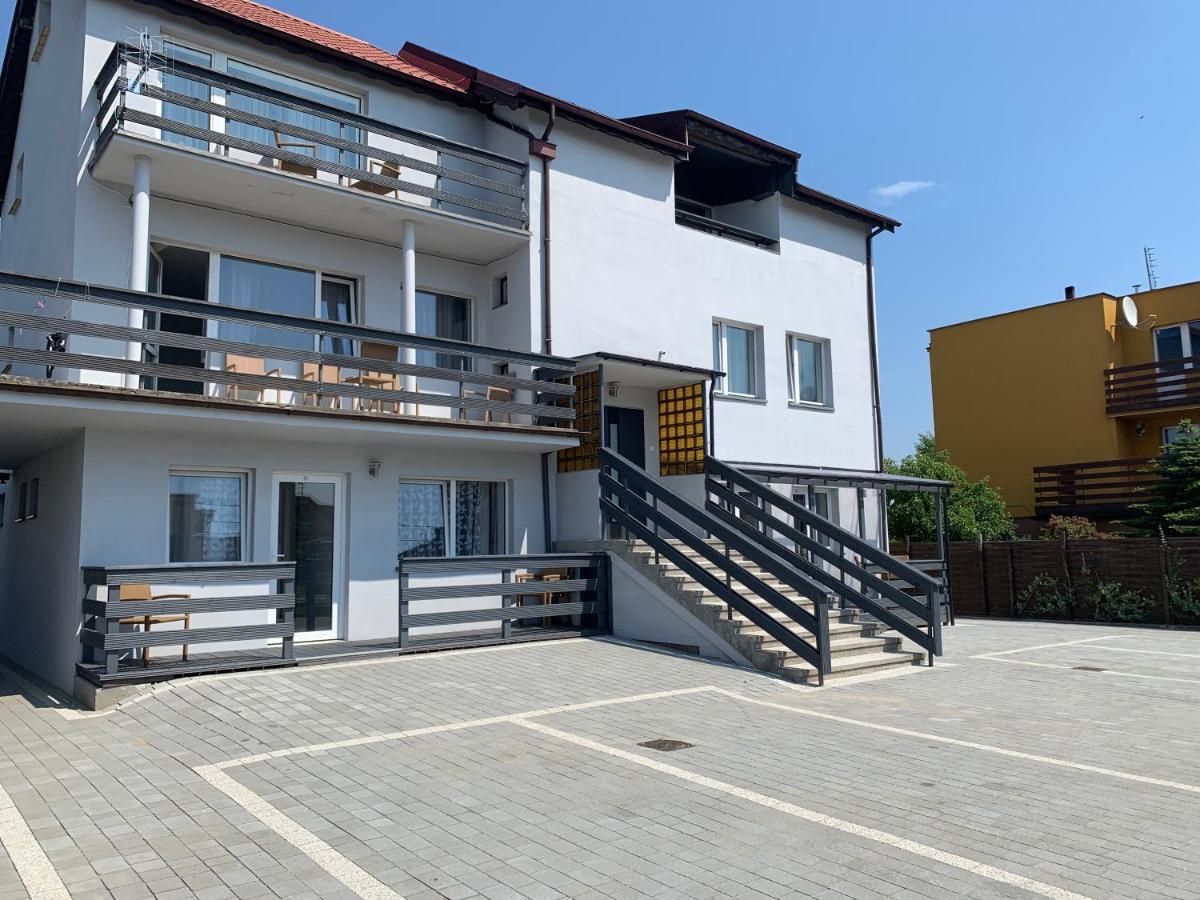 Marinas Rewa Bed & Breakfast Exterior photo